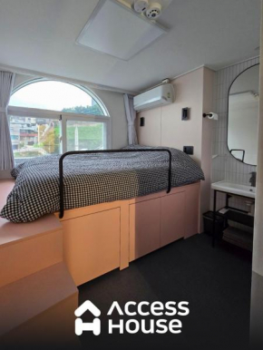 AccessHouse 202